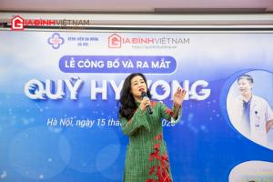Ca sĩ Lê Minh Tuyến, Lam Phong lấy nước mắt khán giả khi hát trong Lễ ra mắt Quỹ hy vọng