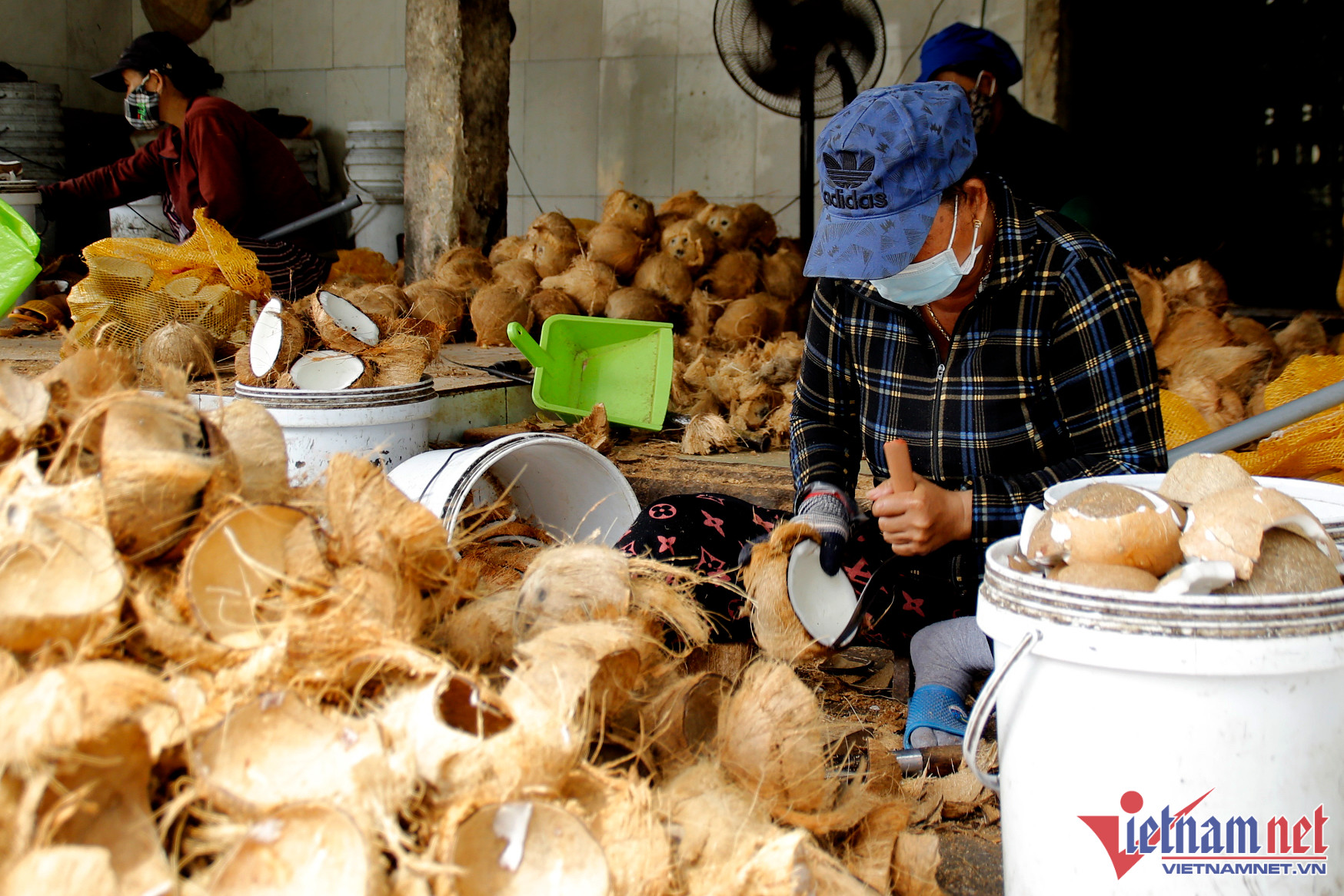 Người đàn ông mang bánh dừa nướng ‘chu du’ xứ sở kim chi