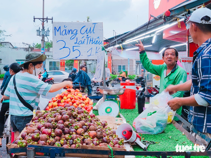 Măng cụt 'rớt giá' hậu gỏi gà măng cụt